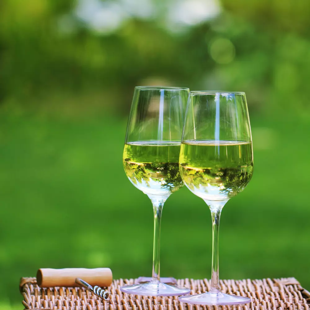 white wine liqueur near me